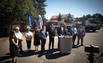 FOTO: Najväčšia investícia do ciest v okrese Krupina