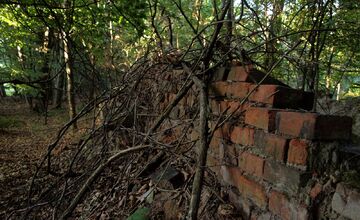 FOTO: Zabudnutý dymovod v Banskej Štiavnici