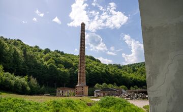 FOTO: V Utekáči otvorili lezeckú stenu na komíne