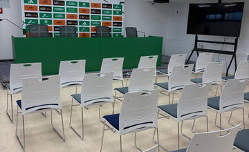 FOTO: Primátor Brezna sa v Prešove inšpiroval ohľadom prípravy štadióna