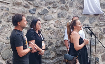 FOTO: Dano Heriban má v Kremnici svoj reliéf, odhalili ho hereckí kolegovia