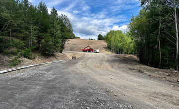 FOTO: Nová cesta na Pršiansku terasu naberá reálne kontúry