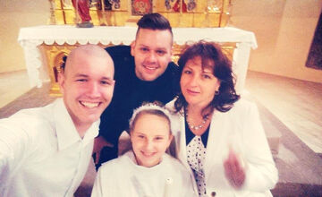 FOTO: Kremničan Matej pomáha z neba onkologicky chorým deťom