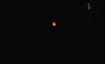 FOTO: Takto zachytili krvavý supermesiac Bystričania či Zvolenčania