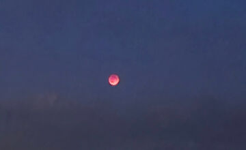 FOTO: Takto zachytili krvavý supermesiac Bystričania či Zvolenčania