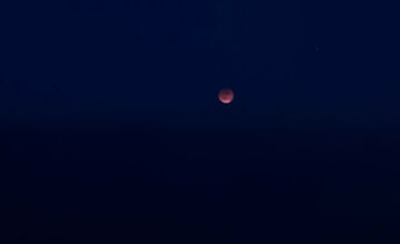 FOTO: Takto zachytili krvavý supermesiac Bystričania či Zvolenčania