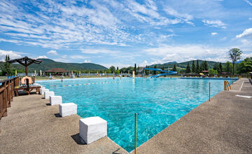 FOTO: Po rekordnej vlaňajšej sezóne sa kúpalisku v Žiari tento rok darilo menej