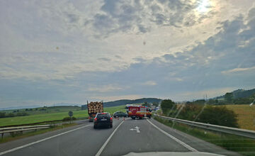 FOTO: Na ceste pred Zvolenom došlo k dopravnej nehode, rátajte so zdržaním