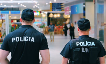 FOTO: Policajti v Banskobystrickom kraji chytali zlodejov priamo v obchodoch