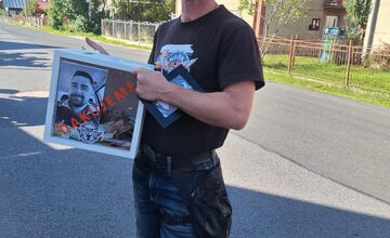 FOTO: Synovi Jozefa, ktorý zomrel pri nehode, vyzbierali motorkári 1500 eur