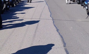 FOTO: Synovi Jozefa, ktorý zomrel pri nehode, vyzbierali motorkári 1500 eur