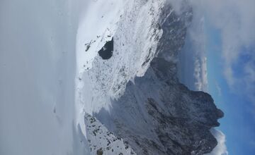 FOTO: Tatry zasypal sneh, HZS vyhlásila lavínové nebezpečenstvo