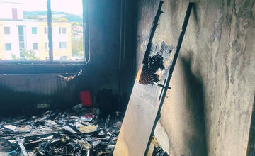 FOTO: V Banskej Bystrici v Sásovej horel v noci byt, žiaľ, vyžiadal si jednu obeť