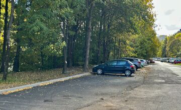 FOTO: Obnova parkoviska na Radvani