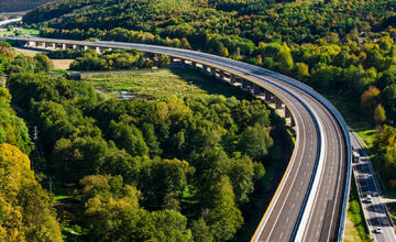 FOTO: Mostná estakáda v údolí Krivánskeho potoka
