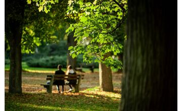 FOTO: Bystričania posielajú fotky a spomienky na Mestský park