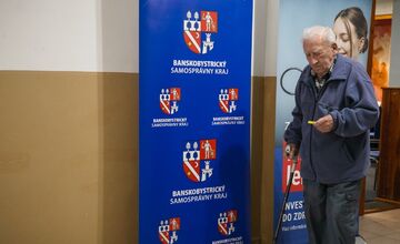 FOTO: Mobilná ambulancia sa tentoraz zastavila v Lubeníku