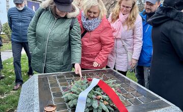 FOTO: Banskobystričania si 17. november pripomenú výsadbou stromov