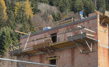 FOTO: V Kremnici finišuje výstavba detenčného ústavu pre psychicky chorých ľudí