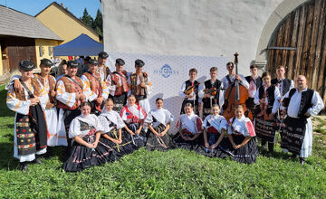 FOTO: Folklórny súbor Podpoľanec