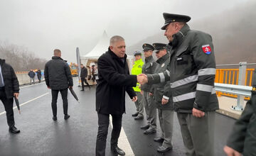 FOTO: Nový úsek R2 Kriváň – Mýtna slávnostne otvorili