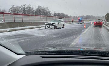 FOTO: Čerstvá nehoda na R2 pri Kriváni a Mýtnej