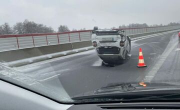 FOTO: Čerstvá nehoda na R2 pri Kriváni a Mýtnej