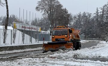 FOTO: Neodrhnuté chodníky od snehu v mestách Banskobystrického kraja