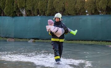 FOTO: Povodňové škody na Sliači sa naďalej rozširujú