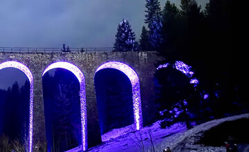 FOTO: Viadukt v Telgárte nasvietili prvýkrát v 90-ročnej histórii