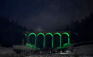FOTO: Viadukt v Telgárte nasvietili prvýkrát v 90-ročnej histórii