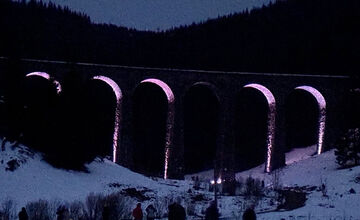 FOTO: Viadukt v Telgárte nasvietili prvýkrát v 90-ročnej histórii