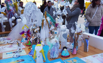 FOTO: Lučenec má nový rekord, pýši sa najväčším počtom anjelov na jednom mieste