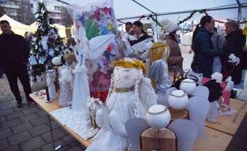 FOTO: Lučenec má nový rekord, pýši sa najväčším počtom anjelov na jednom mieste