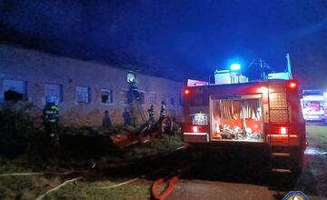 FOTO: Požiar hospodárskej budovy v Medovarciach