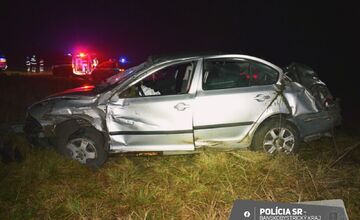 FOTO: Opitý vodič a jeho spolujazdkyňa utrpeli po zrážke ťažké zranenia
