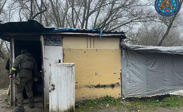 FOTO: Polícia obvinila dve osoby zo zločinu obchodovania s ľuďmi