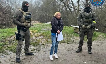 FOTO: Polícia obvinila dve osoby zo zločinu obchodovania s ľuďmi