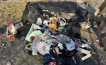 FOTO: Dobrovoľníci vyčistili brehy VN Môťová, vyzbierali takmer 700 kíl odpadu