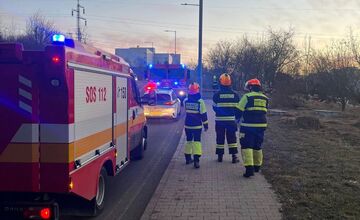 FOTO: Hasiči zasahovali pri požiari chatrče v Sásovej