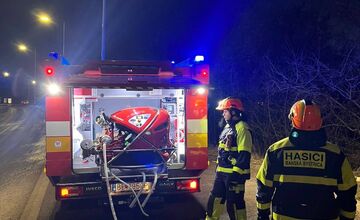 FOTO: Hasiči zasahovali pri požiari chatrče v Sásovej