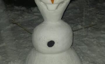 FOTO: Sliač hľadá najlepšieho snehuliaka