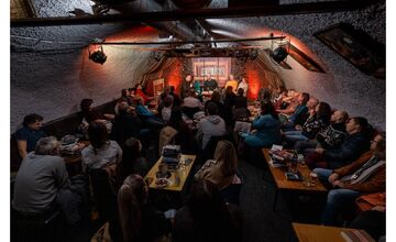 FOTO: Oslava 10 rokov kníhkupectva spojená s rozlúčkou