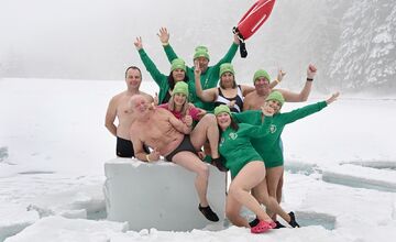 FOTO: Tajch Klinger zaplnili otužilci