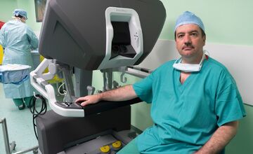 FOTO: Transplantácia obličky v Rooseveltovej nemocnici