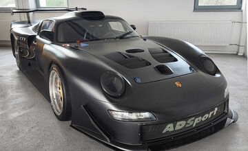 FOTO: Double Red Cars múzeum v Brezne