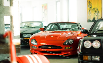 FOTO: Double Red Cars múzeum v Brezne