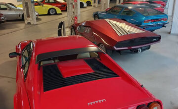 FOTO: Double Red Cars múzeum v Brezne