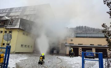 FOTO: Na zimnom štadióne vo Zvolene unikal čpavok