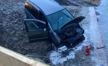 FOTO: Nehoda pri moste v Žiari nad Hronom